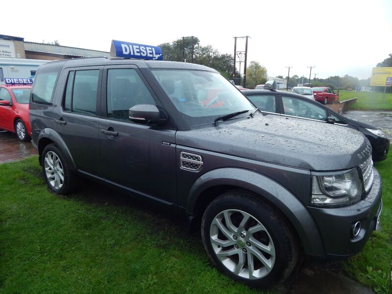 View LAND ROVER DISCOVERY HSE 7 SEATER SDV6 AUTO