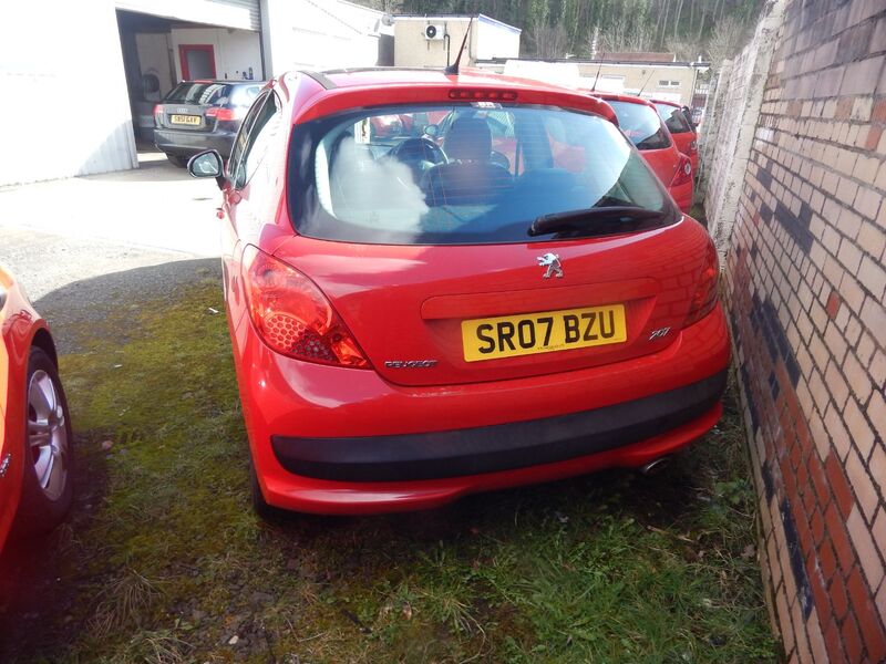 View PEUGEOT 207 GT 110 BHP HDI HATCH